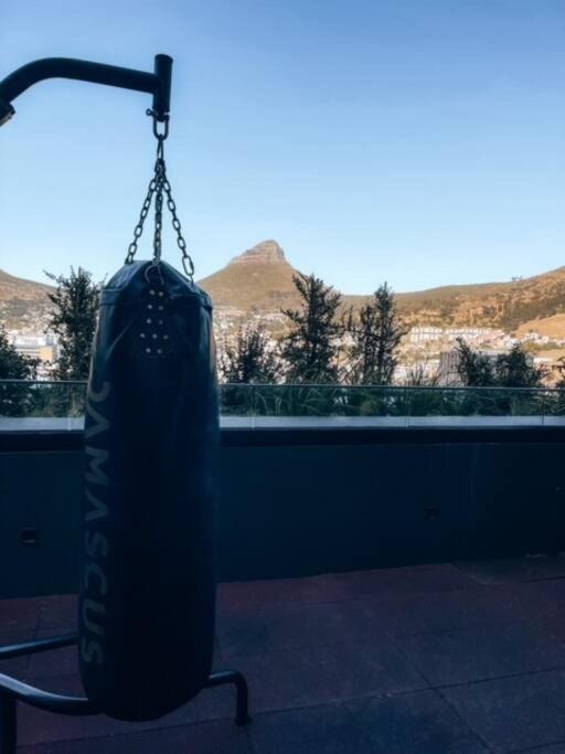 "Lykke On Bree" - Unique Apartment With Stunning Table Mountain Views كيب تاون المظهر الخارجي الصورة