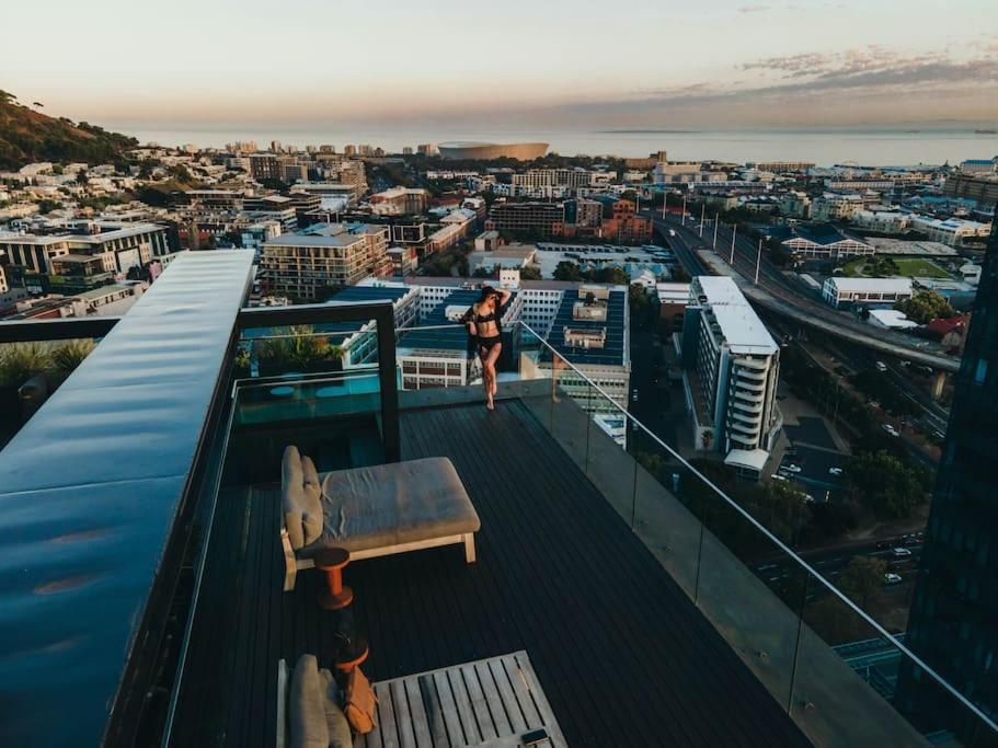"Lykke On Bree" - Unique Apartment With Stunning Table Mountain Views كيب تاون المظهر الخارجي الصورة