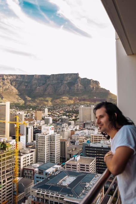 "Lykke On Bree" - Unique Apartment With Stunning Table Mountain Views كيب تاون المظهر الخارجي الصورة