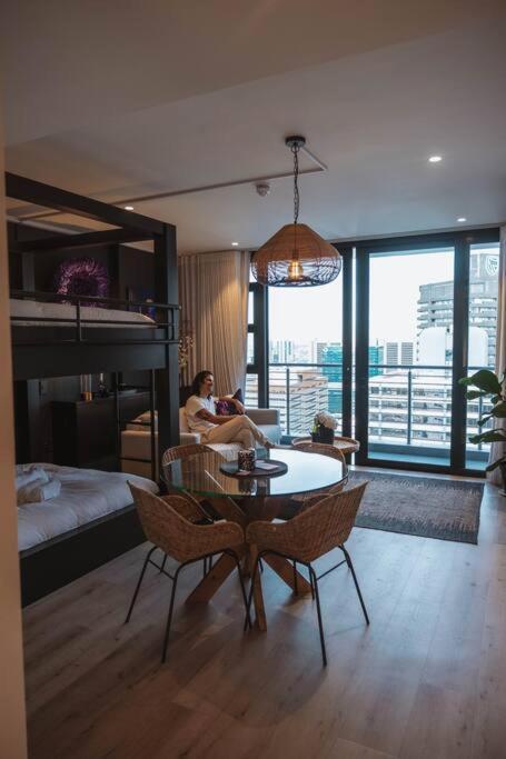 "Lykke On Bree" - Unique Apartment With Stunning Table Mountain Views كيب تاون المظهر الخارجي الصورة